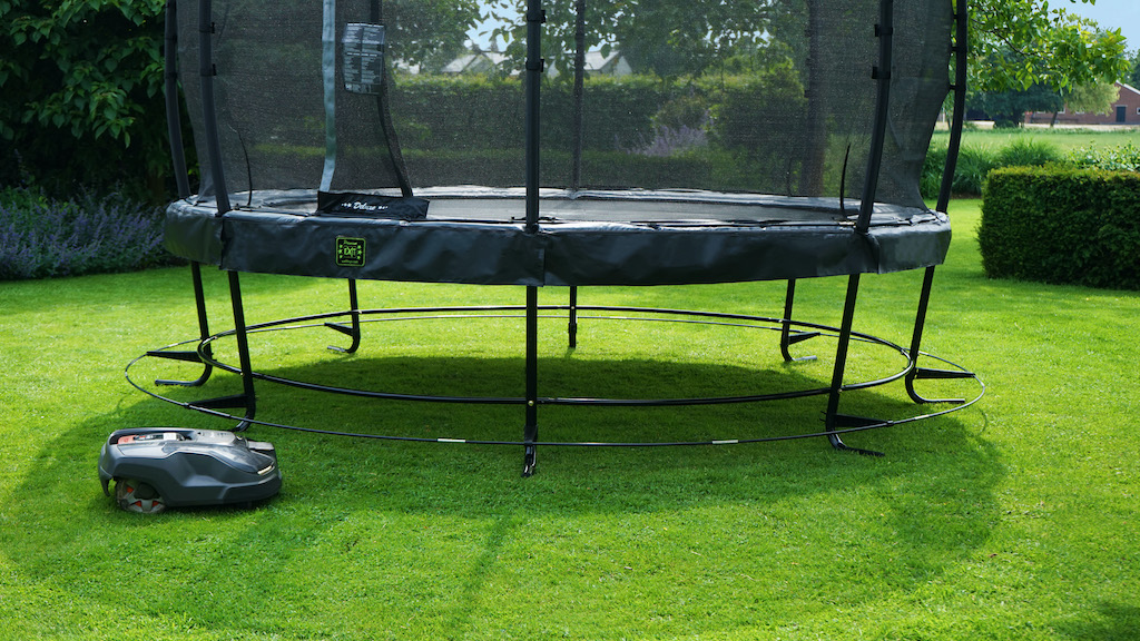 Arr&ecirc;t de tondeuse robot EXIT pour trampolines &eacute;l&eacute;gants ø366cm