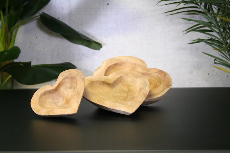 Set de bols en teck en forme de coeur