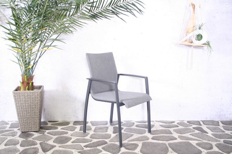 Chaise empilable Solero