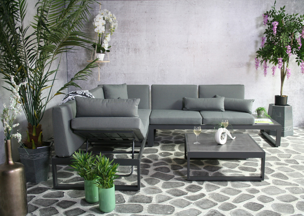 <BIG><B>Alun de Malaga. Ensemble de salon</B></BIG>