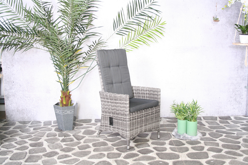 <BIG><B>Chaise réglable Rick avec coussin</B></BIG>