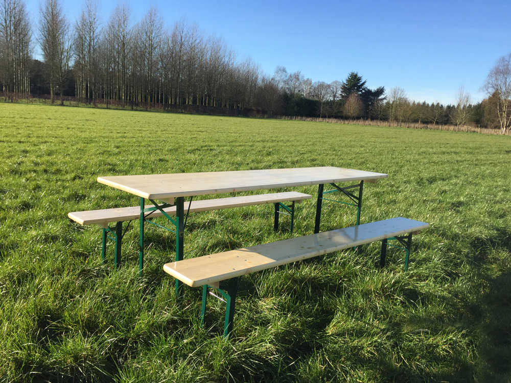 ROI &reg; service &agrave; bi&egrave;re 220 cm x 60 cm TABLE ET 2 BANCS