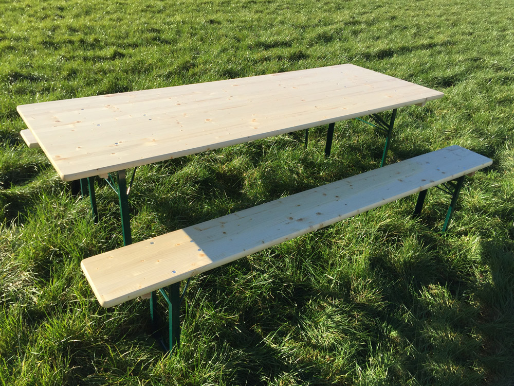 KING&reg; service &agrave; bi&egrave;re 220 cm x 80 cm TABLE ET 2 BANCS